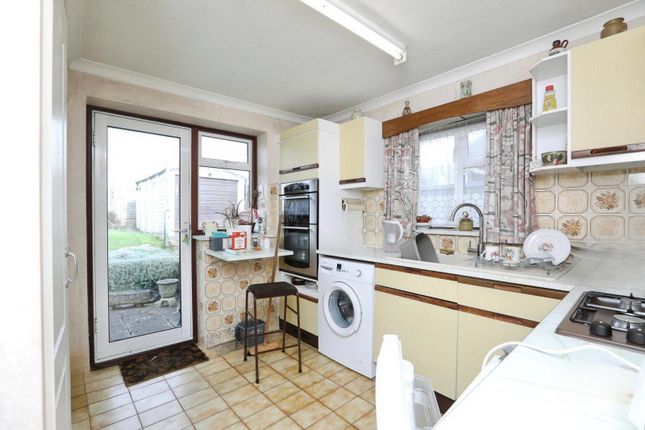 18, Gadby Road, Kent photo 4