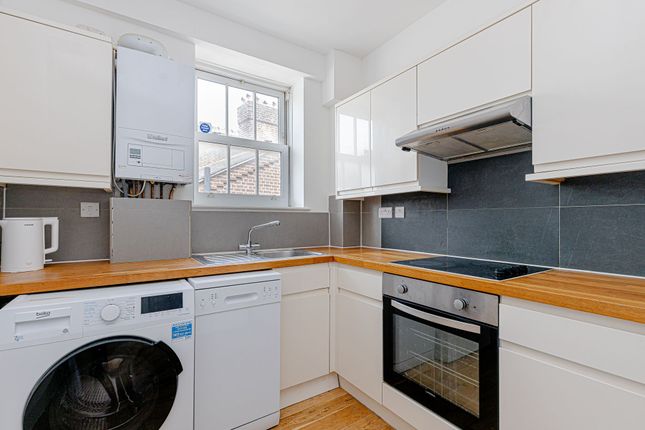 Flat 27, Greenaway House Fernsbury Street, London photo 4