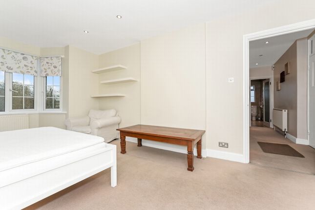 15 1, Rutland Court, London photo 4
