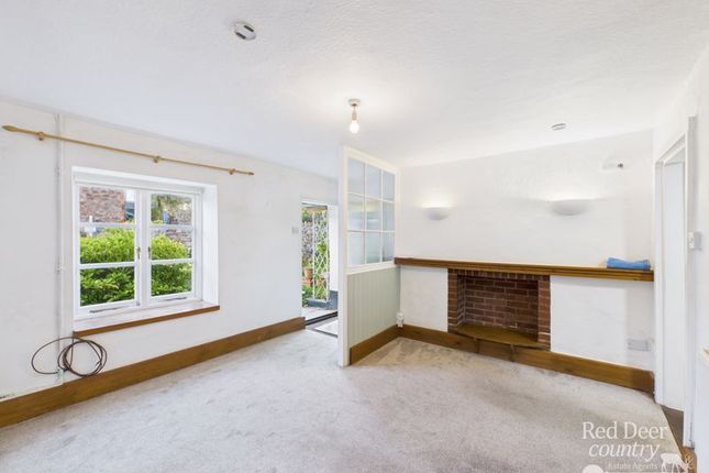 6, Half Acre, Taunton photo 2