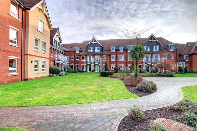 Thumbnail Flat for sale in Hanbury Road, Droitwich, Worcestershire