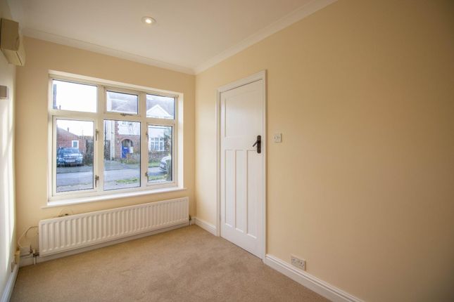 Semi-detached house to rent in Eachard Road, Cambridge