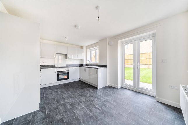 47, Sylvester Crescent, Costhorpe, Worksop photo 2