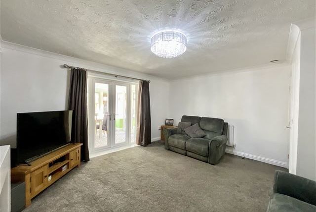 93, Haigh Moor Way Swallownest, Sheffield photo 4