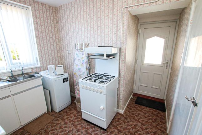 7, Palington Grove, Doncaster photo 2