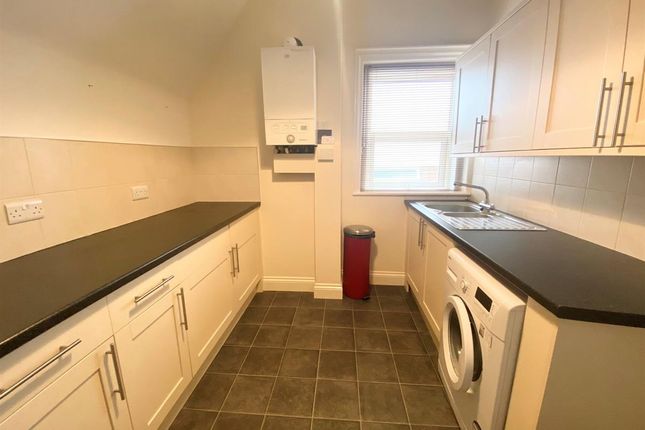 Flat 5 60 Claremont Road, Seaford photo 2