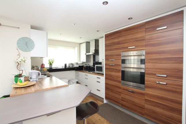 61, Home Leas Close, Bristol photo 5