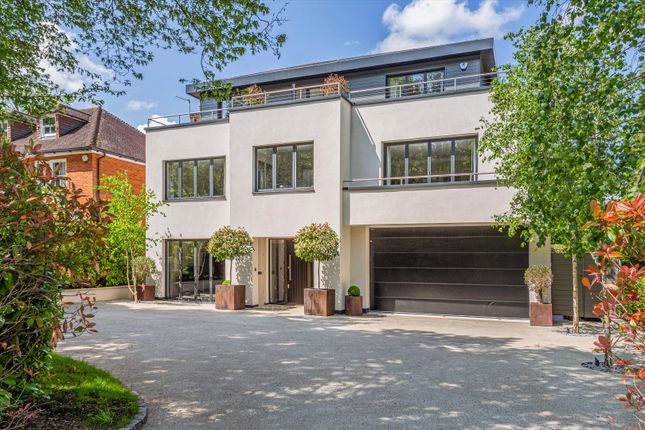 Thumbnail Detached house for sale in Burgess Wood Road South, Beaconsfield, Buckinghamshire