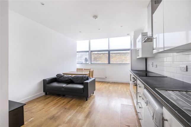 Flat C, 8, White Church Passage, London photo 3