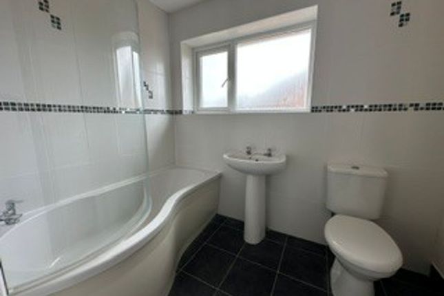 12 Goldsmith Road, Grantham photo 4