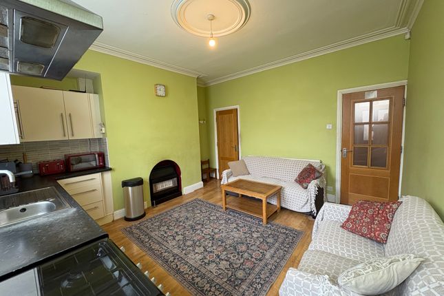 282, Great Horton Road, Bradford photo 4