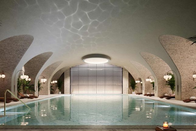 The Whiteley, 149, Queensway, London photo 4