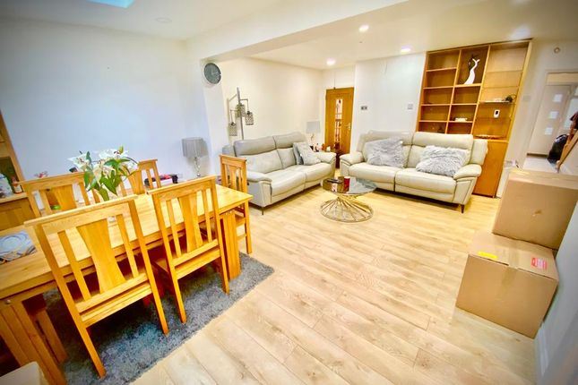 16, Marlborough Road, Southall photo 5
