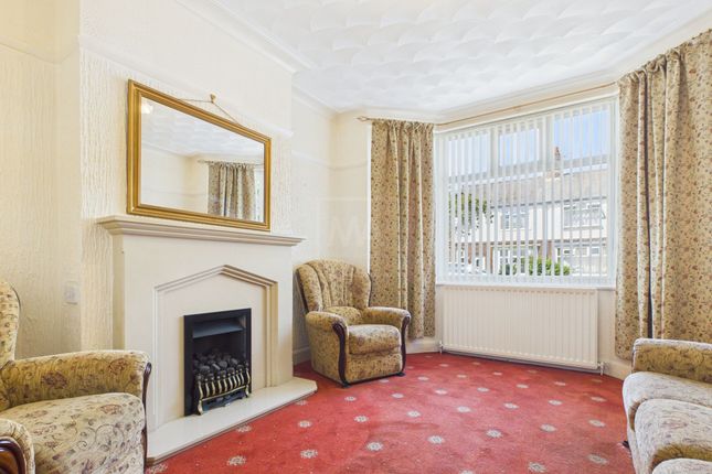 15 Cambrai Avenue, Warrington photo 4