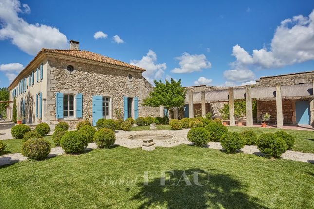 Detached house for sale in Saint-Rémy-De-Provence, 13210, France