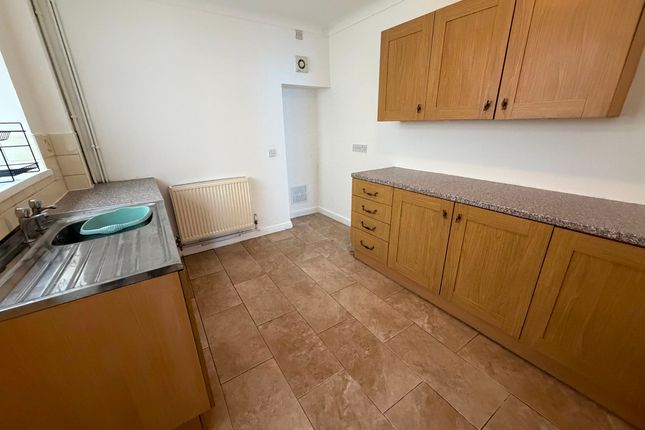 399 Cardiff Road, Aberdare photo 2