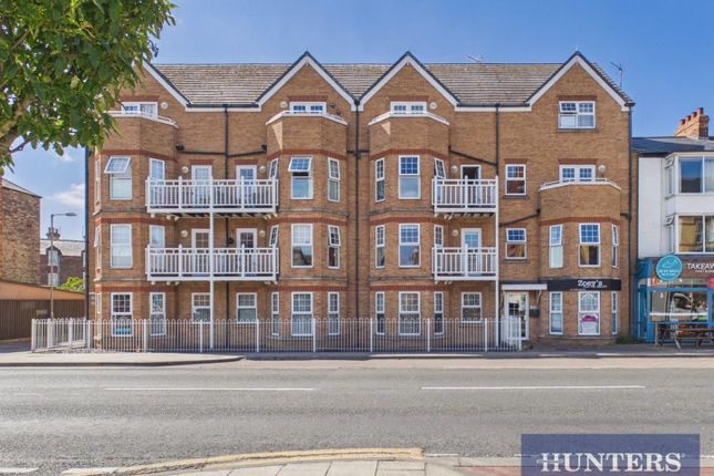 2-bed flat on Flat 4, 109, Promenade, Bridlington, £80,000