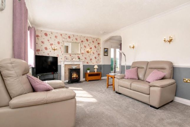 2, Stocking Hill, Buntingford photo 4