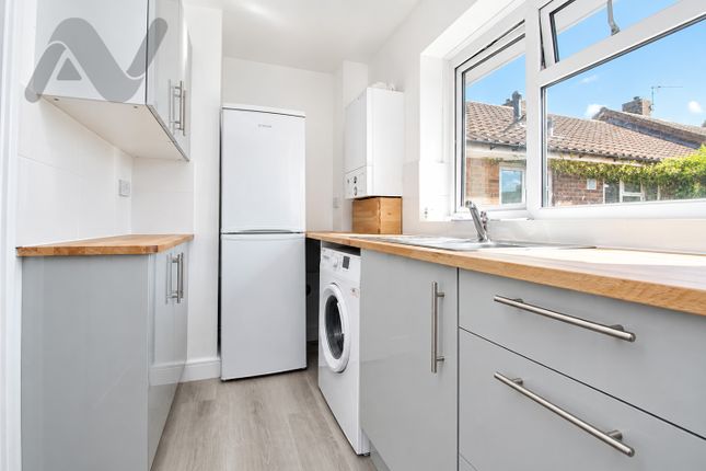 267, The Hides, Harlow photo 4