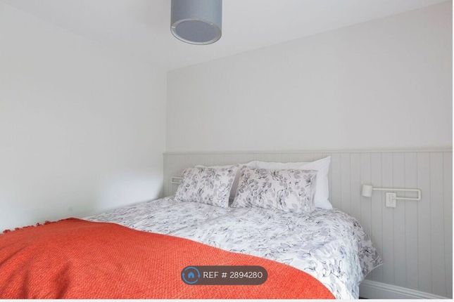 Flat, High Street, Auchterarder photo 2