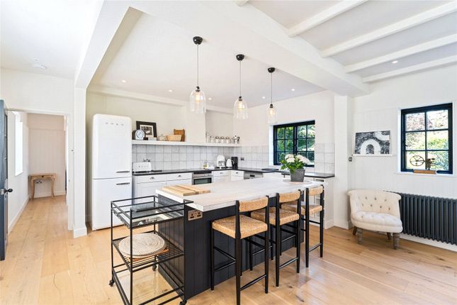 Kitchen/Reception