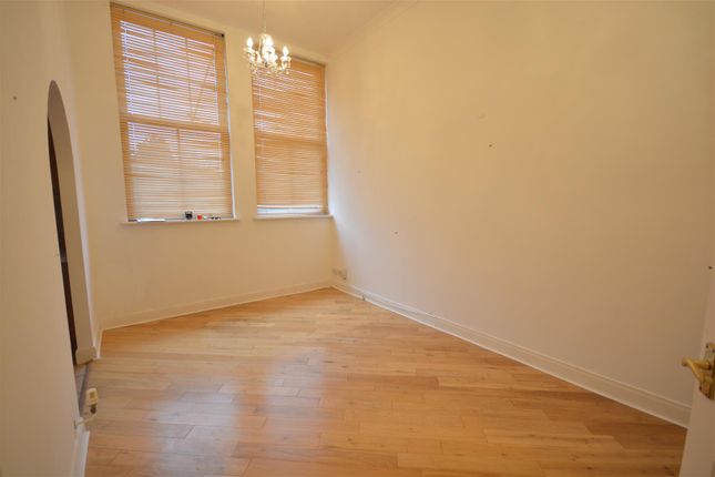 1 Canterbury House,, Queen Alexandras Way, Epsom photo 3