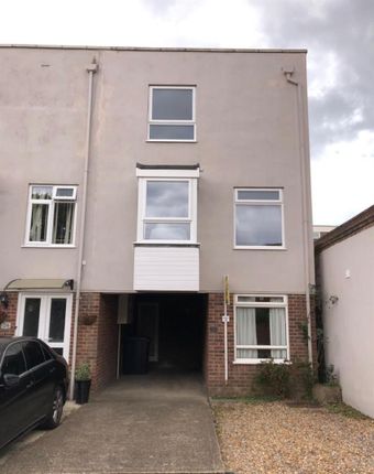 Thumbnail Property to rent in Belmont Street, Southsea, Hants