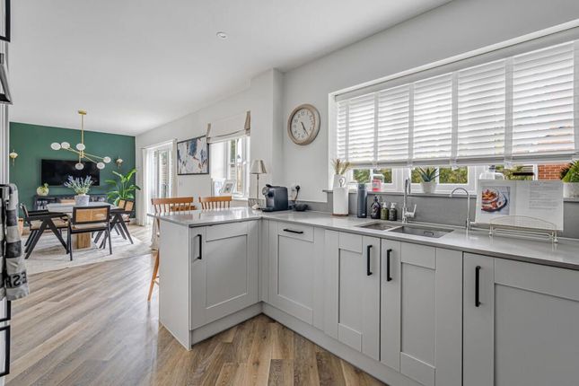 The Willows, 19 Wanborough Way, Aldershot photo 5