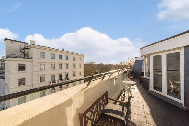 Thumbnail Flat for sale in Hyde Park Gardens, Hyde Park