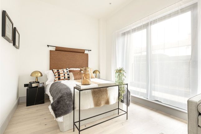 Thumbnail Flat for sale in Station Road, Wimbledon