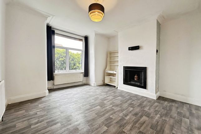 38, Nixon Avenue, Leeds photo 3