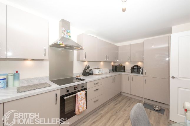 14, Pinnels Road, Northamptonshire photo 3