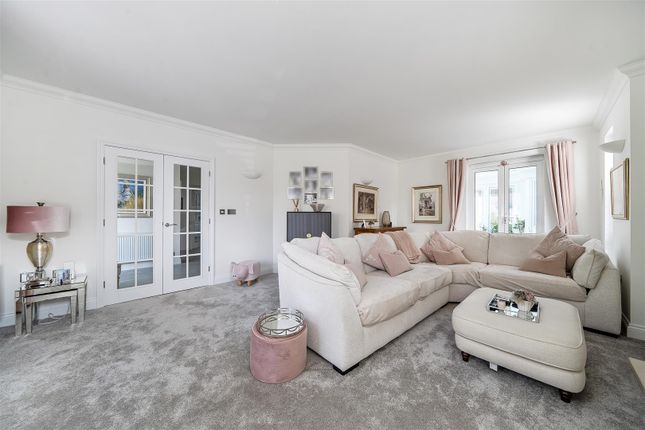 1, Swordfish Close, Hill Head photo 2