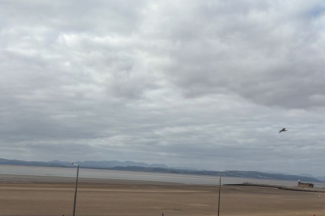 Flat 4, Morecambe photo 3