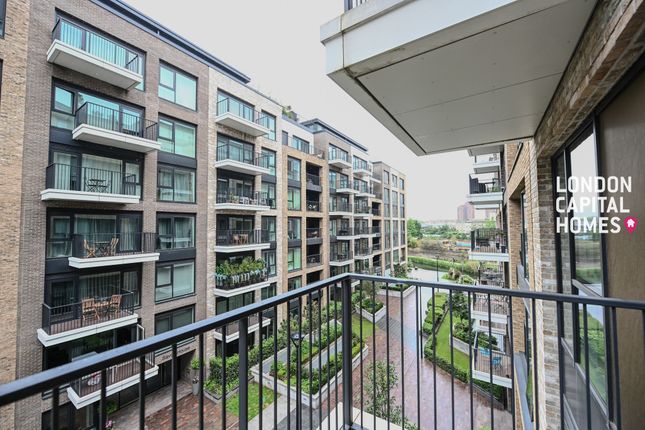Flat to rent in Rm/31 Fairview House, London