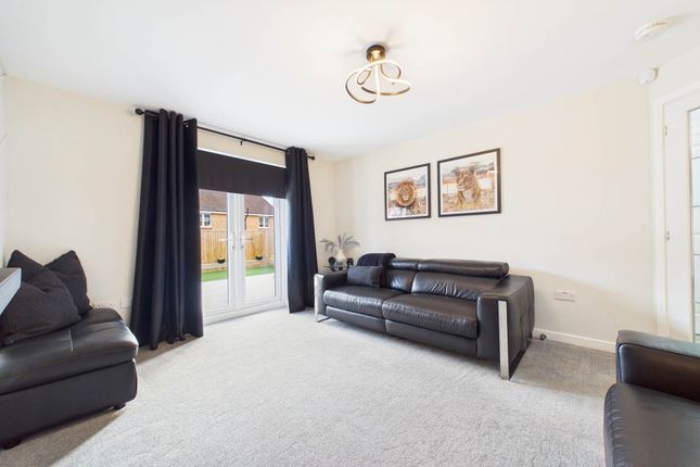 21, Greenlaw Path, Airdrie photo 4
