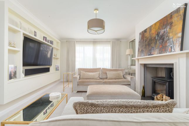15 Hilltop Rise, Isle Of Man photo 2