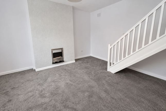 2 Queen Street, Littleborough photo 2