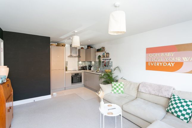 Flat for sale in K D Plaza, Cotterells, Hemel Hempstead, Hertfordshire