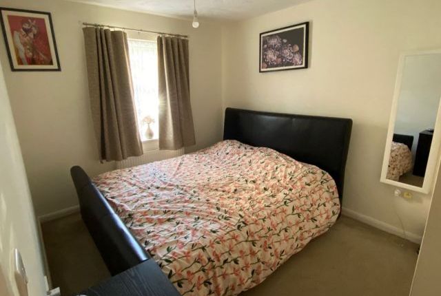 Flat for sale in Henry Bird Way, Southbridge, Northampton