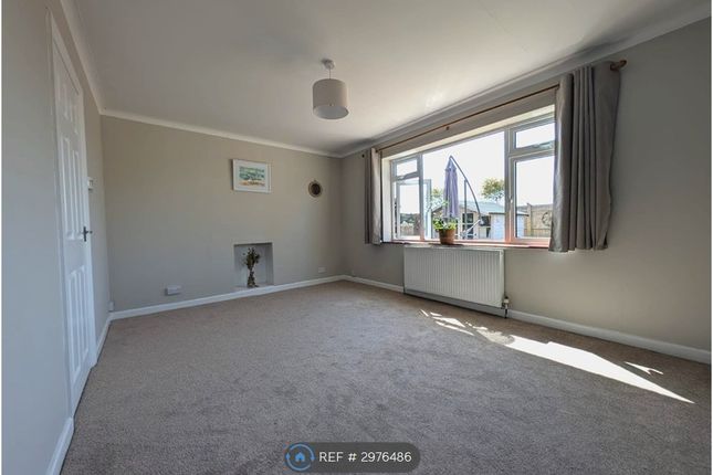 Flat, Stocks House West St, Lancing photo 2