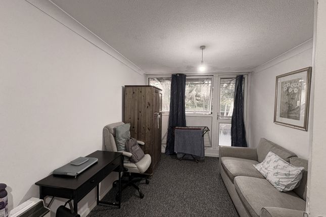 3 Burgess House, Histon Road, Cambridge photo 3
