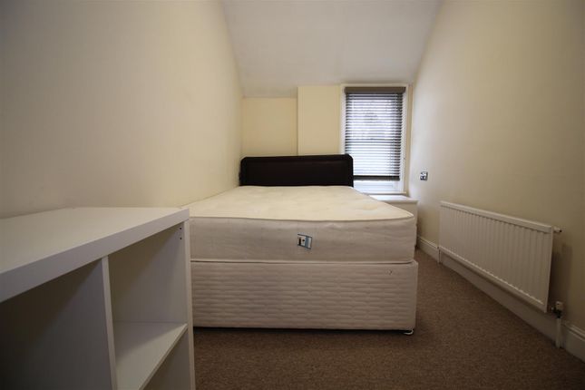 Flat 4, 5 Evington Road, Leicester photo 5