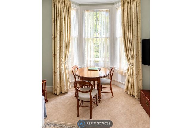 Tetcott Road, Chelsea, London photo 3