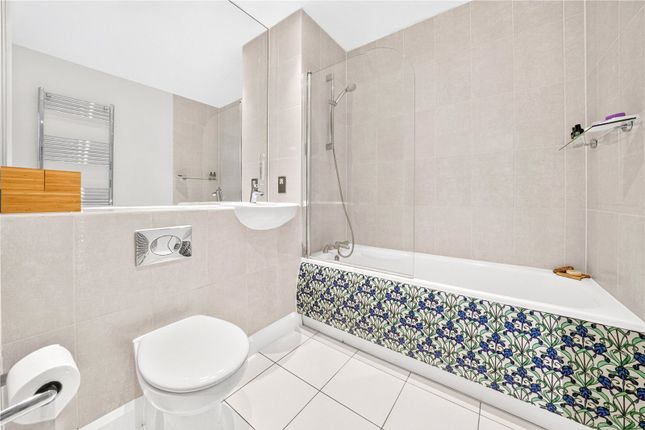Flat 10, Clematis House, 21, Capworth Street, London photo 4