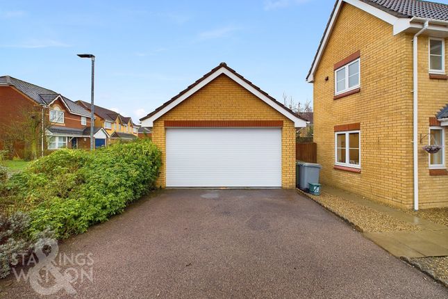Detached house for sale in Priorswood, Thorpe Marriott, Norwich