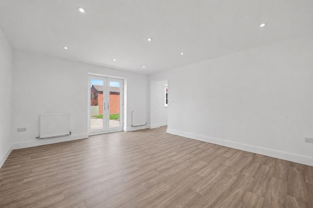Apartment 9, Alison Murphy House, Macdonald Road, Coventry photo 2