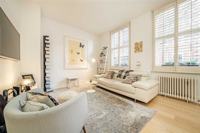 Flat for sale in Nottingham Place, London