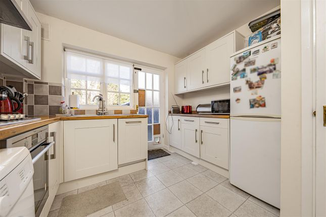 62, Parsonage Lane, Windsor photo 3