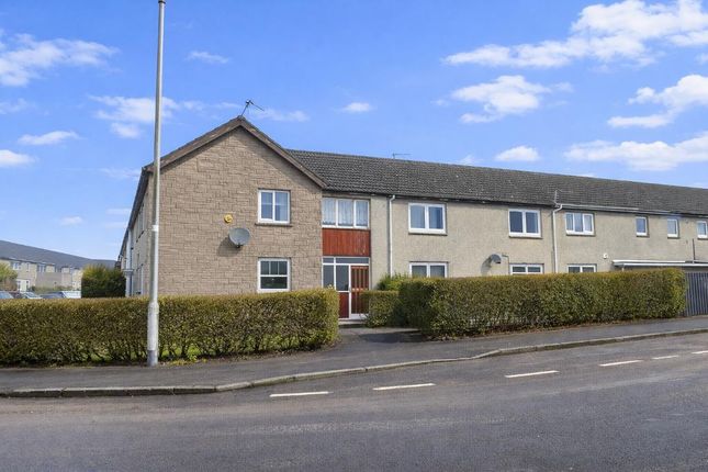 2-bed flat on 71, Alloway Drive, Kirkintilloch, £89,999